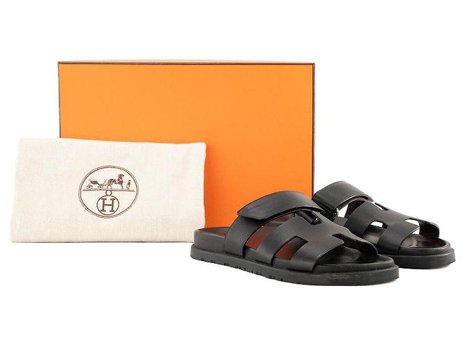 HERMÈS - Sandali Chypre Hermès in pelle liscia nera (T34,5) - vista 7