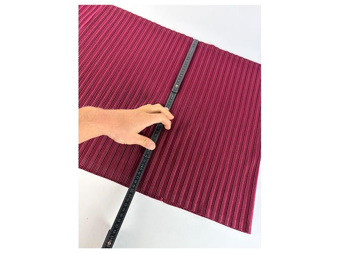 Vintage Issey Miyake Pleats Please Plissettato Wrap c. Mid-2010s Burgundy - vista 10