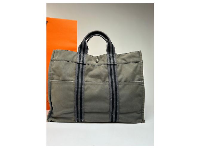 Vintage Hermès Troca Canvas Tote Ende der 1990er Olive Green - Ansicht 9