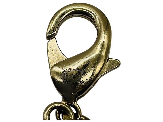 Bracciale Chanel 2018 con ciondolo logo CC in oro chiaro e strass - vista 10