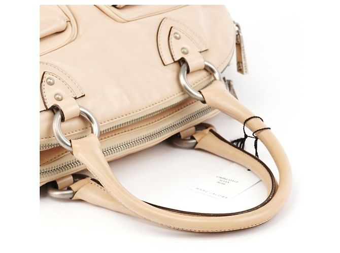Marc Jacobs Beige Leder 2-Way Tasche mit Drehverschluss - Ansicht 11