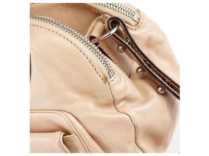 Marc Jacobs Beige Leder 2-Way Tasche mit Drehverschluss - Ansicht 12