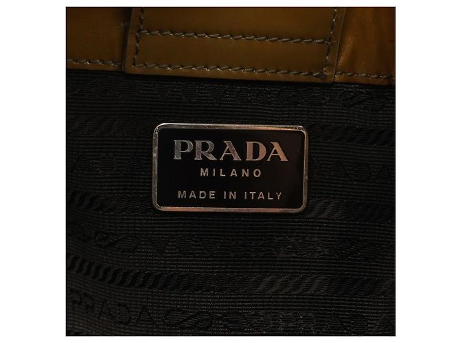 Prada Mini borsa a spalla asimmetrica Spazzolato 1998 in oro giallo - vista 10