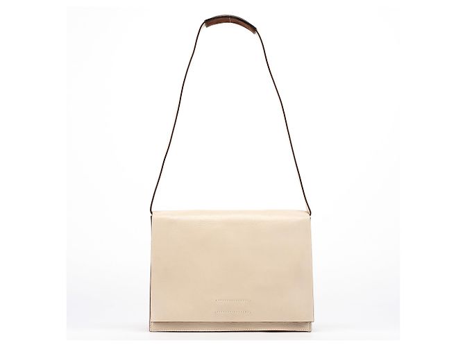 Miu Miu Borsa a tracolla con patta in pelle craquelé avorio - vista 3