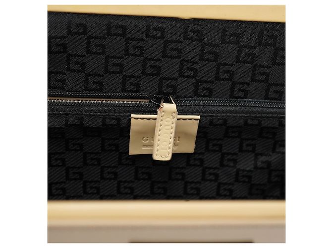 Gucci Beige Lackleder Clutch mit Henkel - Ansicht 15