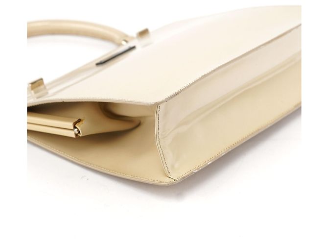 Gucci Beige Lackleder Clutch mit Henkel - Ansicht 8