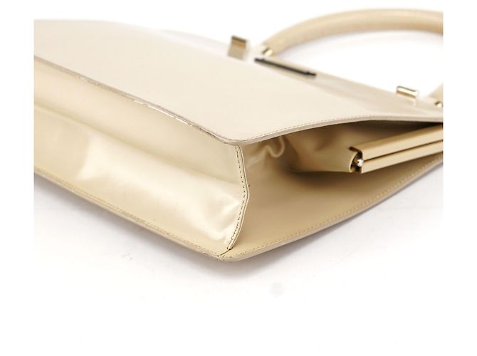 Gucci Beige Lackleder Clutch mit Henkel - Ansicht 9