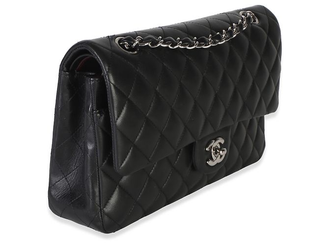 Borsa Chanel Medium Classic Double Flap in lambskin matelassé nera - vista 4