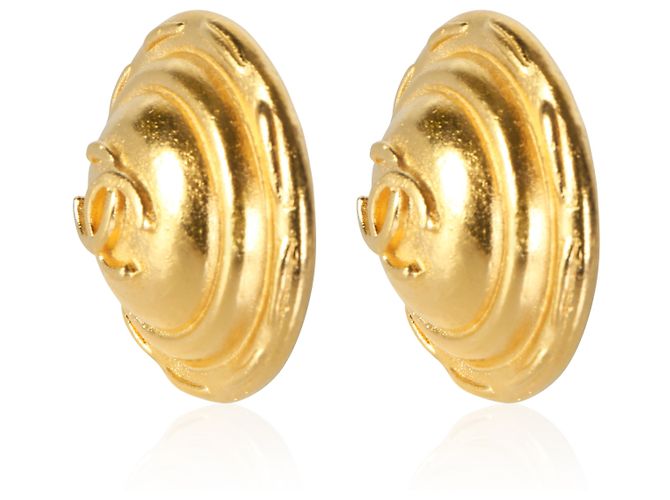 Chanel Gold-Plated Vintage CC Knopf-Ohrringe - Ansicht 2