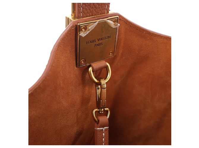 Borsa a tracolla Louis Vuitton Padlock Lowkey Hobo MM in marrone M24974 - vista 11
