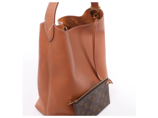 Borsa a tracolla Louis Vuitton Padlock Lowkey Hobo MM in marrone M24974 - vista 5