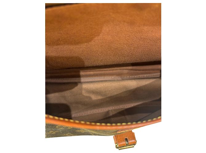 Louis Vuitton Flore Saumur Perforated Monogram Canvas - vista 7