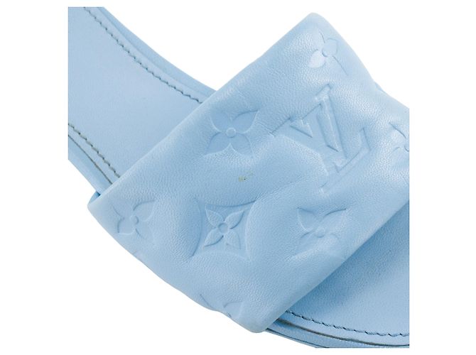 LOUIS VUITTON - Sandali Revival Louis Vuitton in pelle empreinte blu (T36) - vista 5