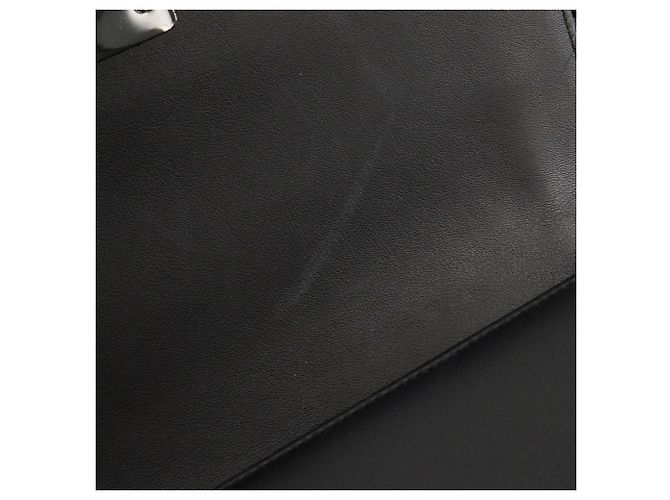 CHANEL - Borsa a tracolla Boy Medium So Black in pelle liscia nera - vista 7