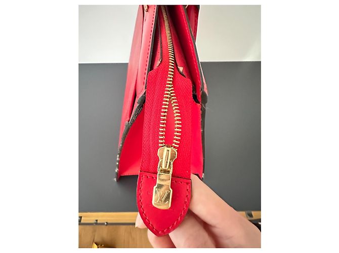 Louis Vuitton Alma Epi Pelle Rossa - vista 4