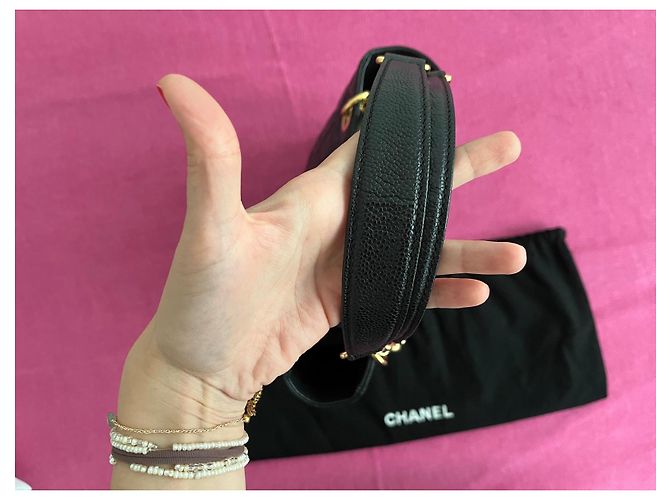 Chanel Saco Shopping Small em Couro Caviar Acolchoado Preto - vista 6