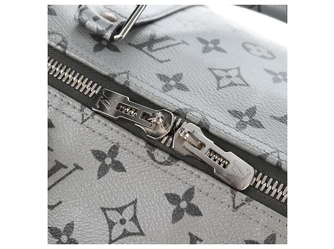 LOUIS VUITTON Monogram Reflect Keepall Bandouliere 50 Bag LV - vista 23