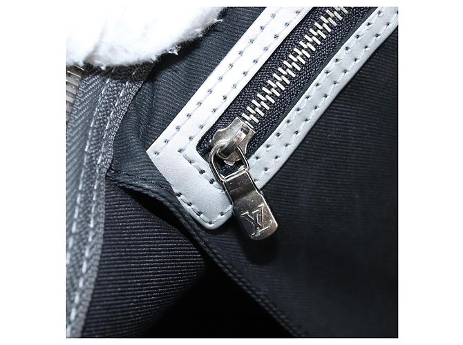 LOUIS VUITTON Monogram Reflect Keepall Bandouliere 50 Bag LV - vista 27
