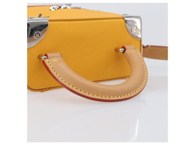 LOUIS VUITTON Vertical Box Trunk Shoulder Bag Saffron M59666 - vista 7