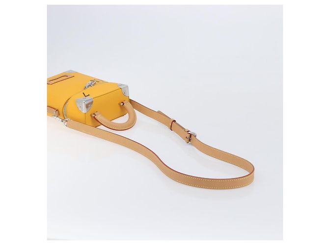 LOUIS VUITTON Vertical Box Trunk Shoulder Bag Saffron M59666 - vista 8