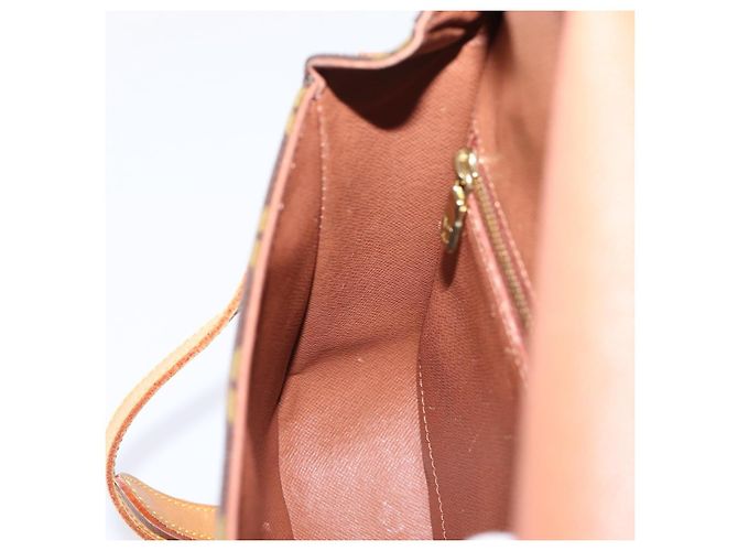 Saint-Cloud LOUIS VUITTON Monogram Saint Cloud GM Shoulder Bag M51242 LV - vista 26