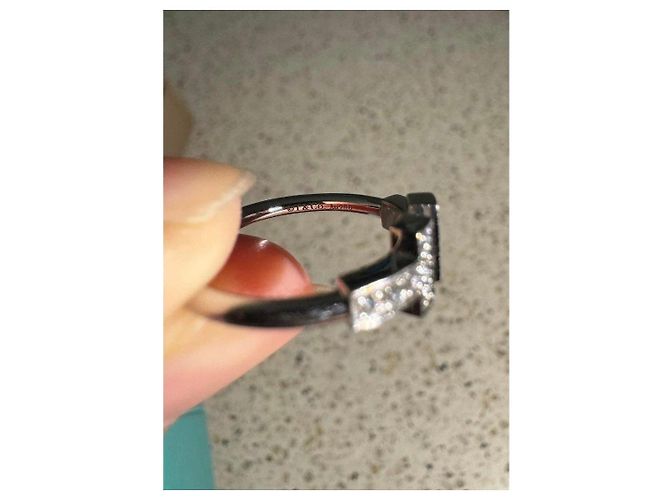 Anello Tiffany & Co. T Wire in oro bianco e diamanti - vista 4
