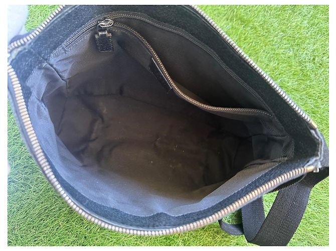 Borsa a tracolla Gucci GG Monogram in tela nera - vista 10