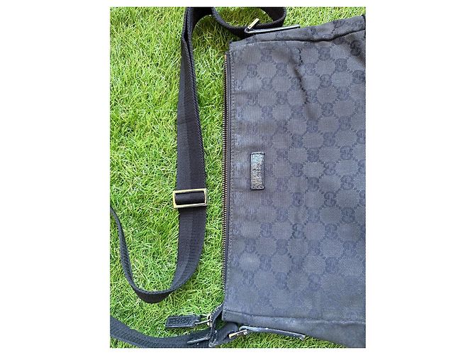 Borsa a tracolla Gucci GG Monogram in tela nera - vista 17