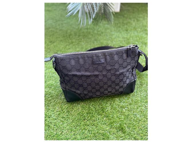 Borsa a tracolla Gucci GG Monogram in tela nera - vista 2