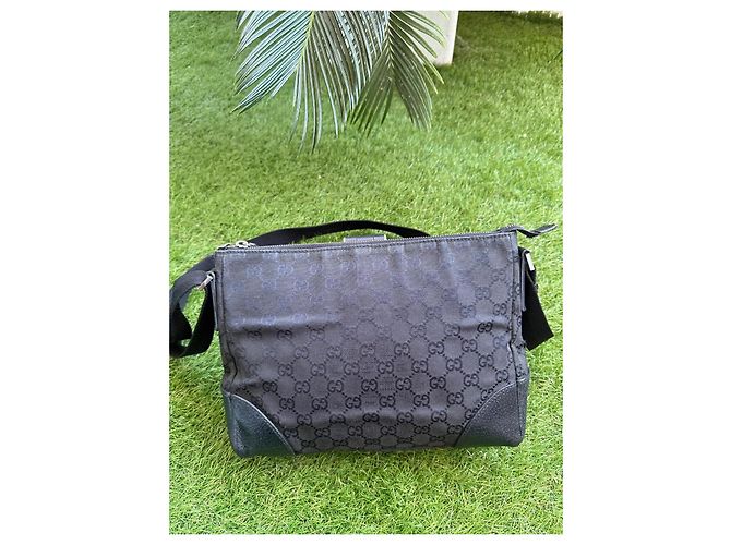 Borsa a tracolla Gucci GG Monogram in tela nera - vista 4