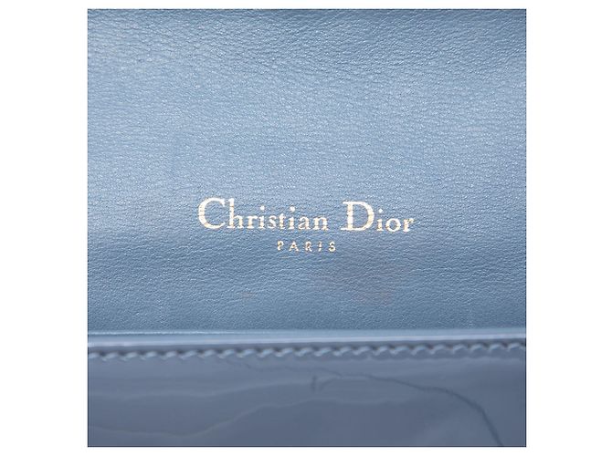 Lady Dior Wallet On Chain aus grauem Lackleder mit Cannage-Steppung Dior - Ansicht 5