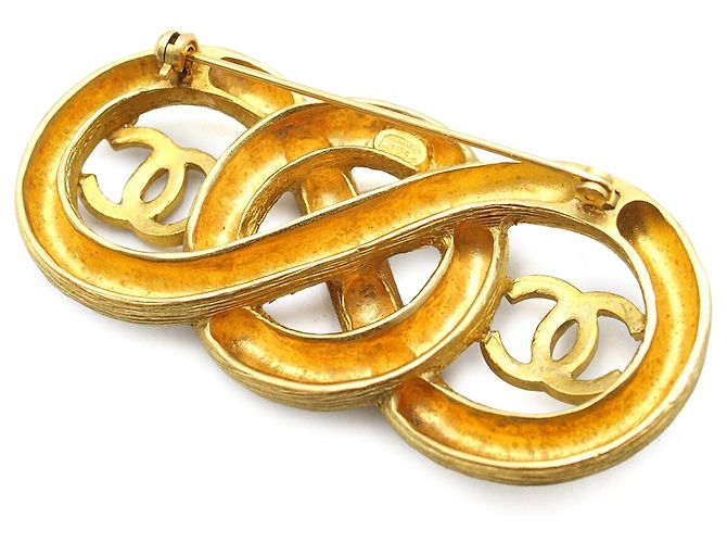 Spilla Infinito Chanel Gold CC placcata in oro - vista 2