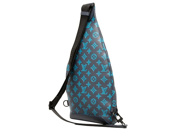 Louis Vuitton Blue Monogram Shadow Duo Sling - vista 3