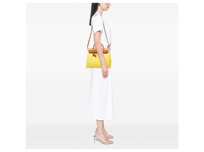 Hermès Yellow Toile Herbag Zip 31 - vista 6