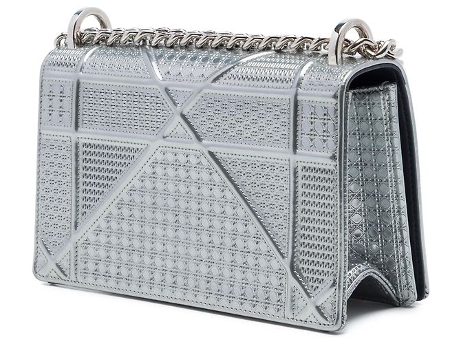 Dior Silver Small Metallic Patent Microcannage Diorama Flap - vista 2