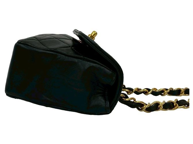 Chanel Black Micro CC Quilted Lambskin Turn Lock Flap - vista 7