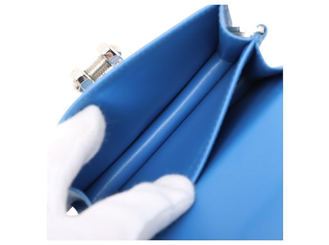 Prada Mini Borsa Crossbody Saffiano Blu con Chiusura a Vite - vista 4