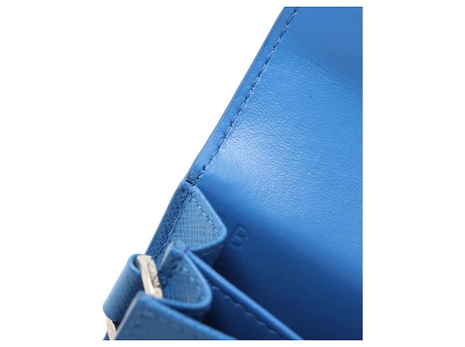 Prada Mini Borsa Crossbody Saffiano Blu con Chiusura a Vite - vista 7