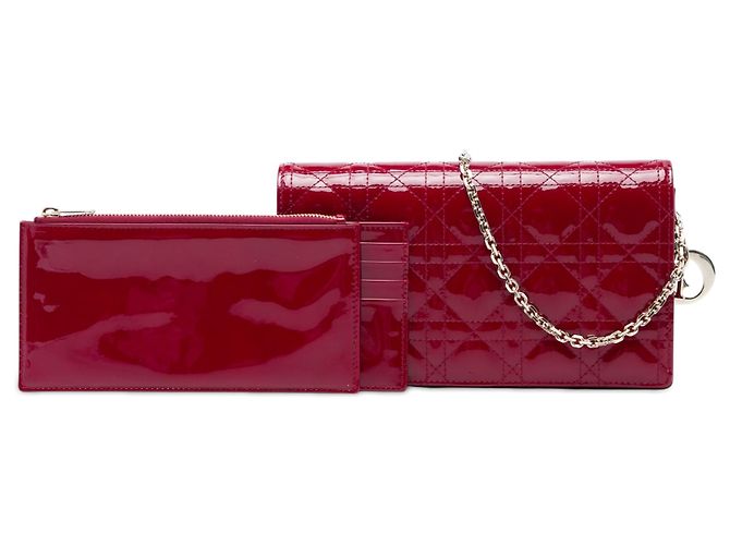 Clutch convertibile con catena Lady Dior in vernice rossa Cannage di Dior - vista 6