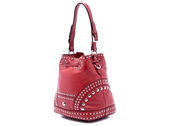 Prada Piccola Borsa Secchiello in Pelle di Vitello Morbida con Borchie Rossa - vista 2