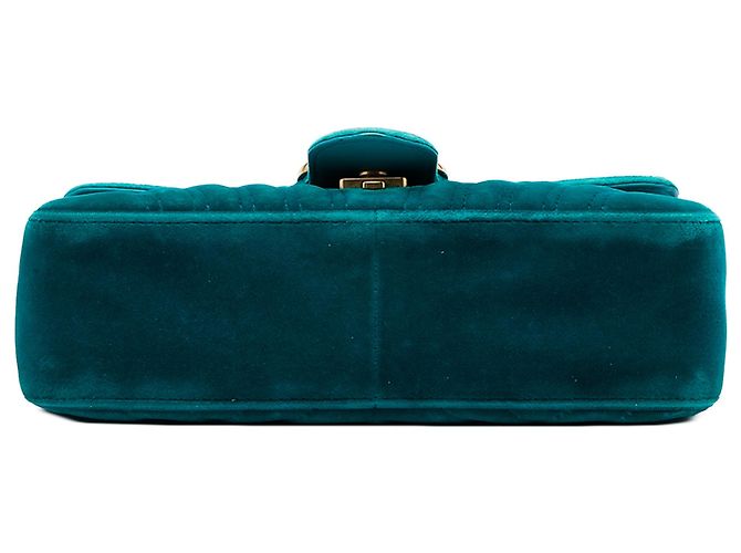 Borsa a tracolla Gucci GG Marmont Matelassé in velluto blu Medium - vista 3