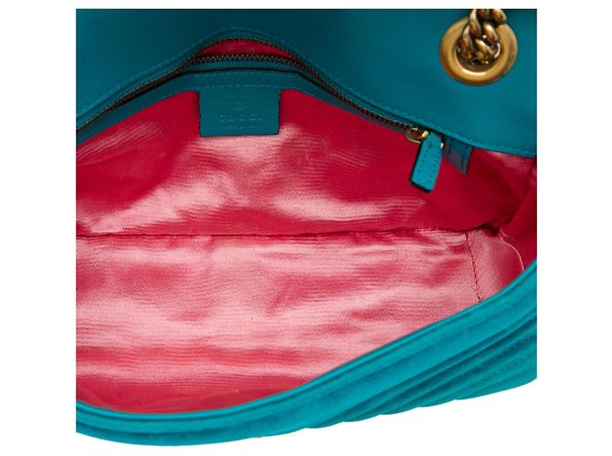 Borsa a tracolla Gucci GG Marmont Matelassé in velluto blu Medium - vista 4
