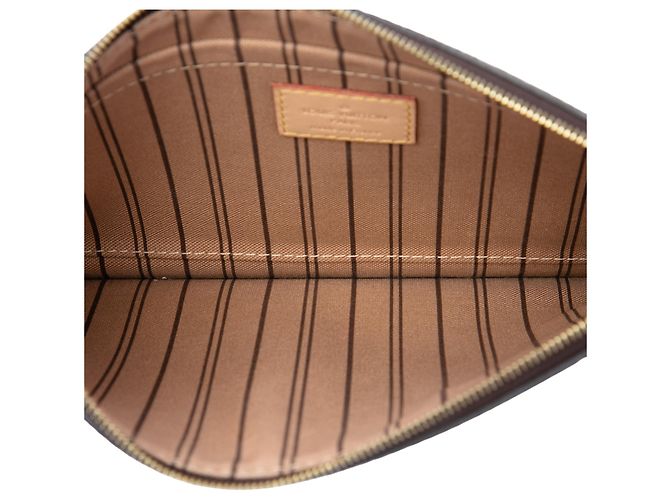 Pouch Louis Vuitton Brown Monogram Neverfull MM - vista 4
