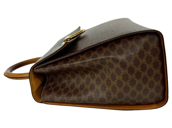 Céline Borsa a mano Celine Brown Macadam Coated Canvas Medallion - vista 8
