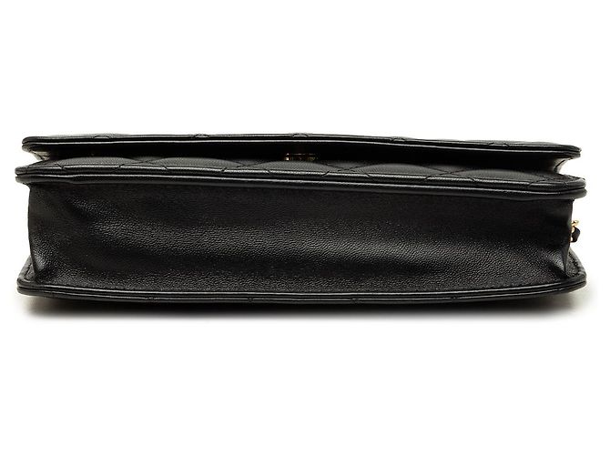 Chanel Wallet On Chain aus schwarzem gestepptem Lammleder CC - Ansicht 3