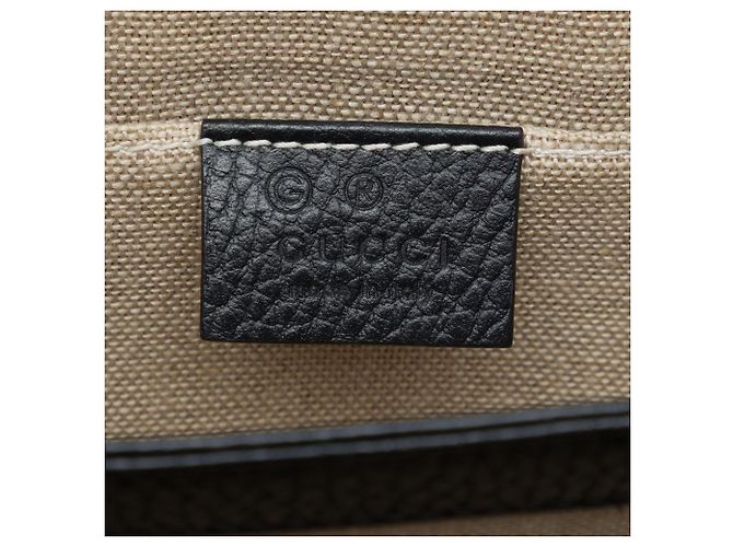 Gucci Borsa a tracolla Interlocking G in pelle di vitello Dollar Small Nera - vista 5