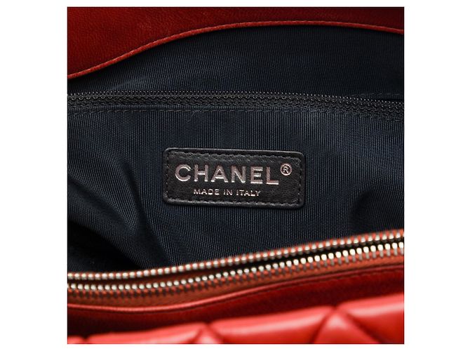 Chanel Red Large Quilted Lambskin New Bubble Tote - vista 5