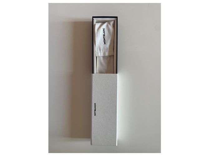 Montblanc Meisterstück Solitaire Stylo Plume Laqué Noir - vue 9
