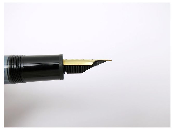 PENNA STILO VINTAGE MONTBLANC MEISTERSTUCK 146 PLUME A PISTON NOIR - vista 4
