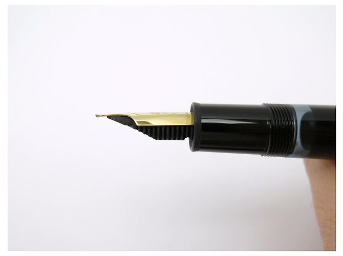 PENNA STILO VINTAGE MONTBLANC MEISTERSTUCK 146 PLUME A PISTON NOIR - vista 5